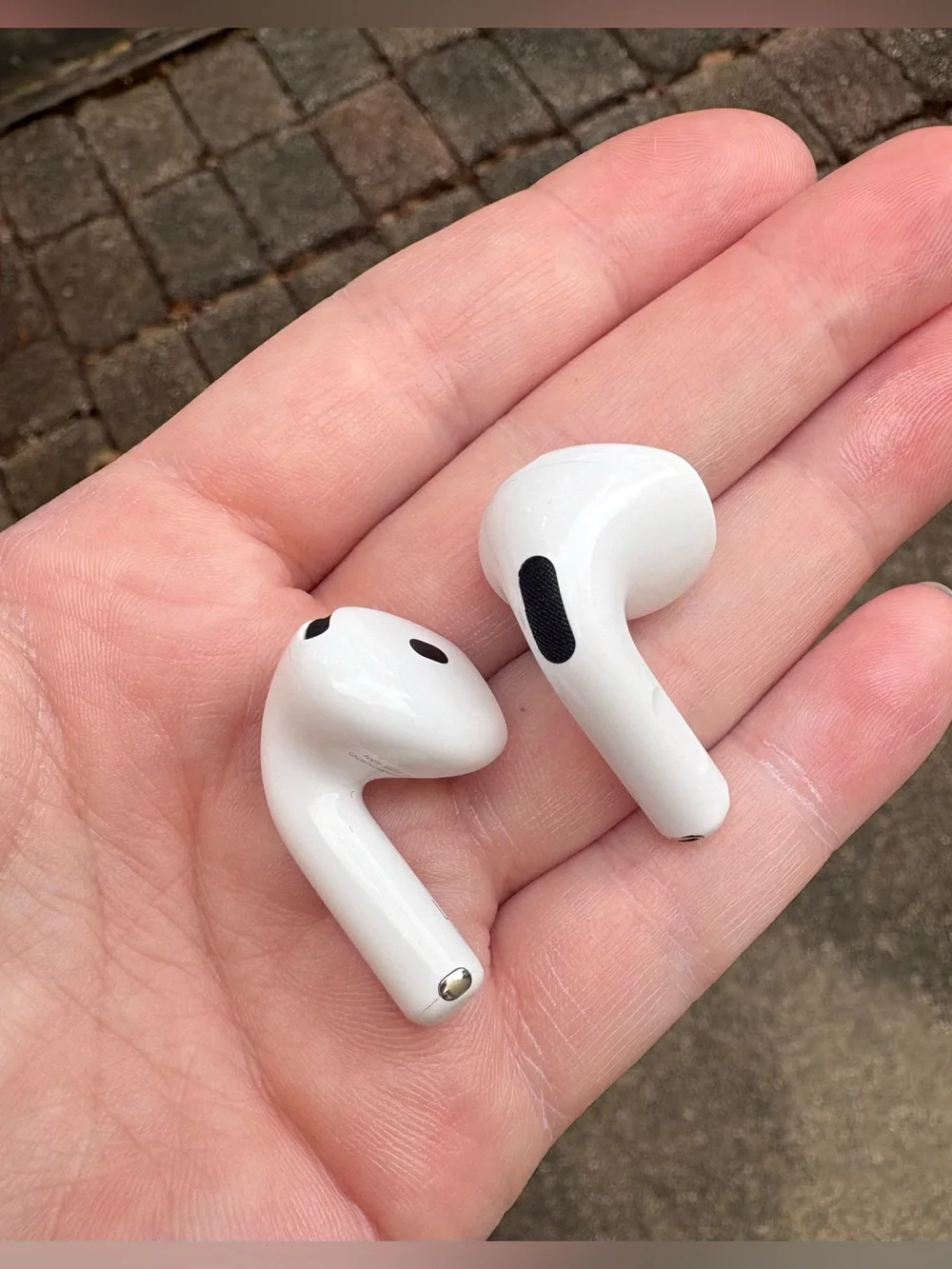 Apple AirPods 4 Wireless Earbuds